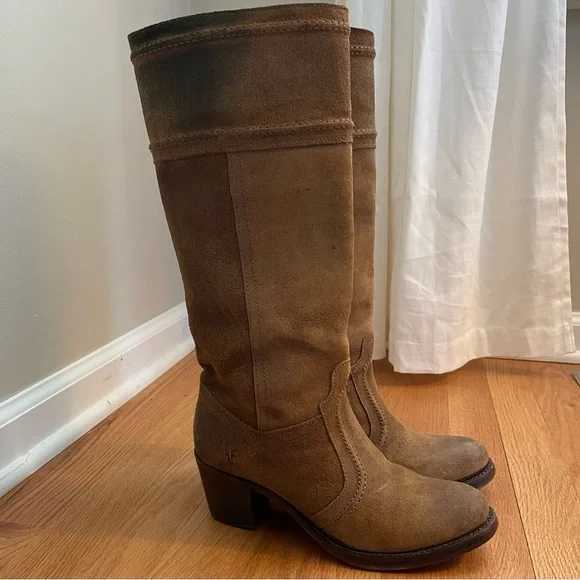 Brand New Oiled Brown Frye Boots with tags Women main image 3